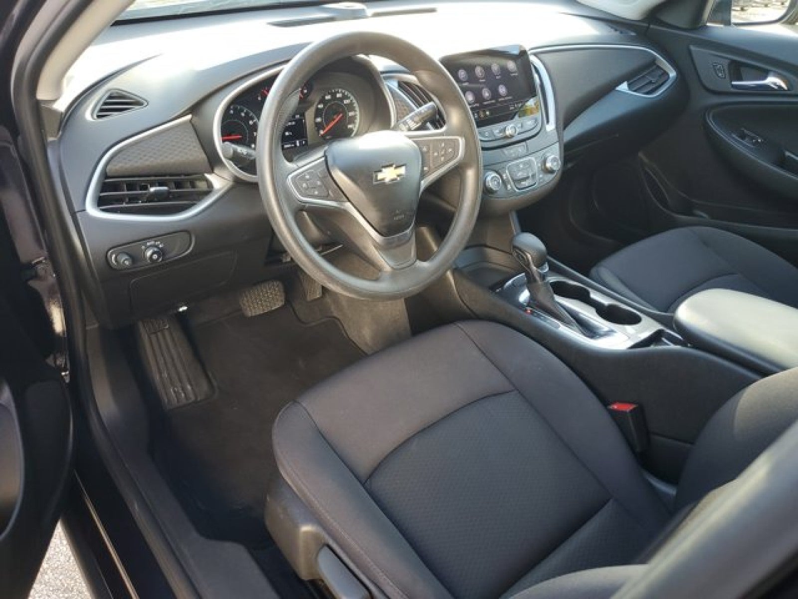 2022 Chevrolet Malibu LS