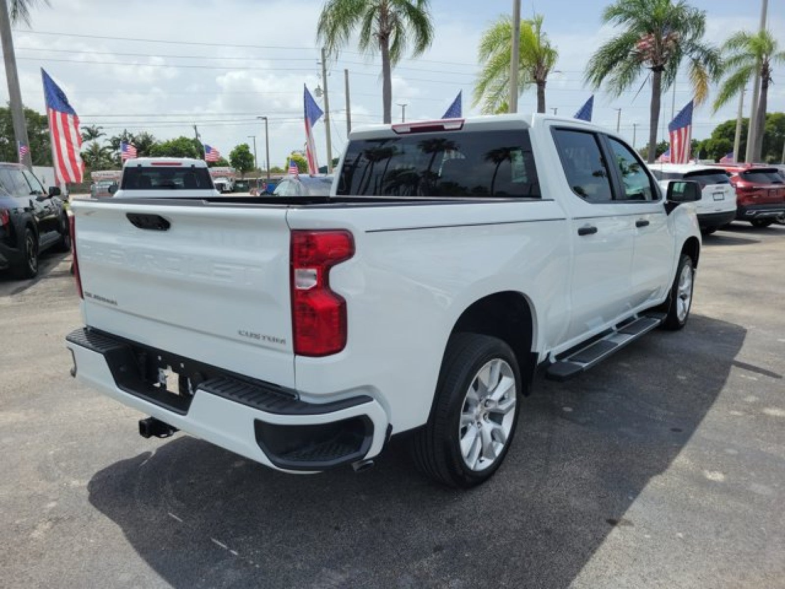 2025 Chevrolet Silverado 1500 Custom
