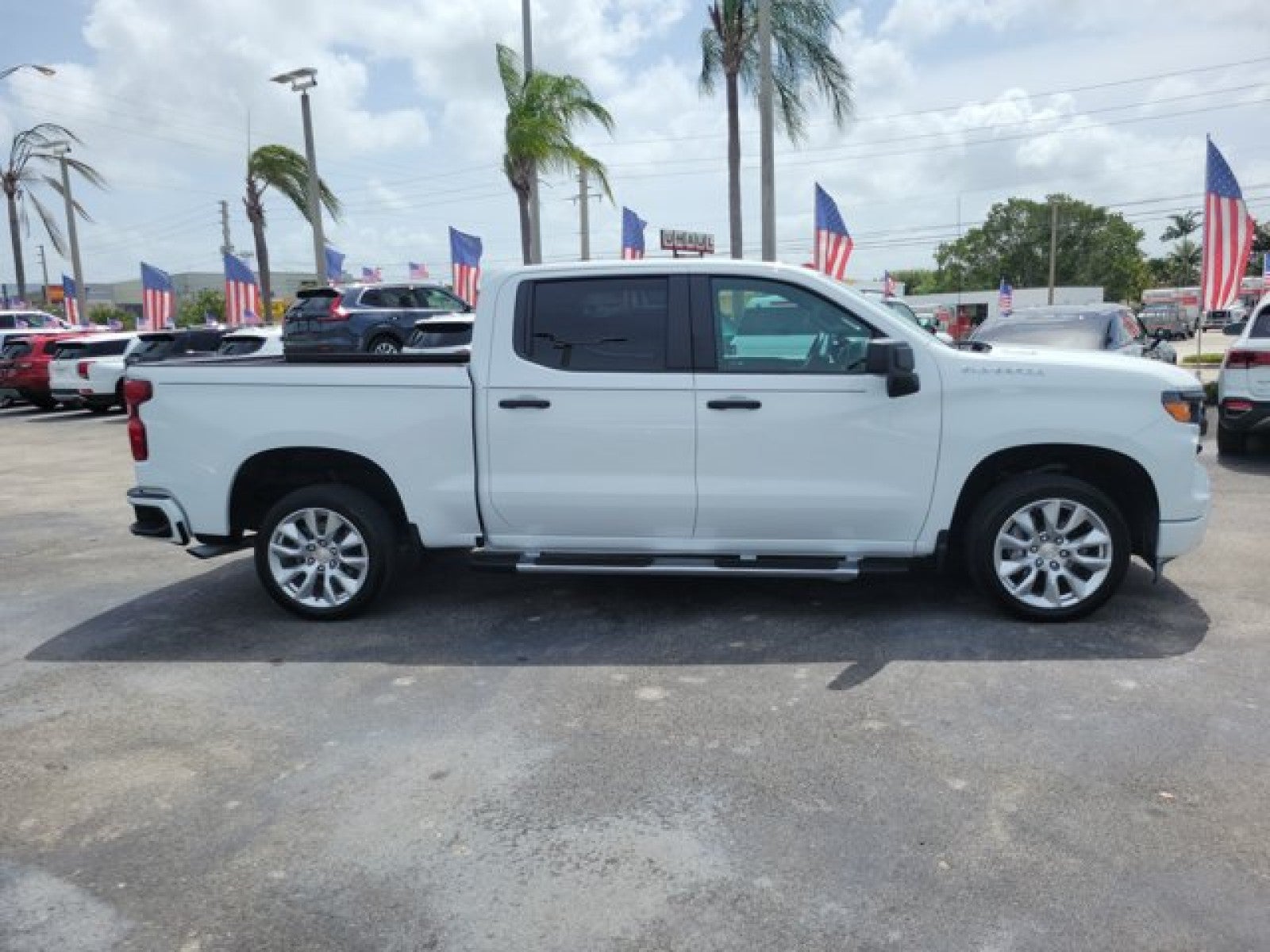 2025 Chevrolet Silverado 1500 Custom