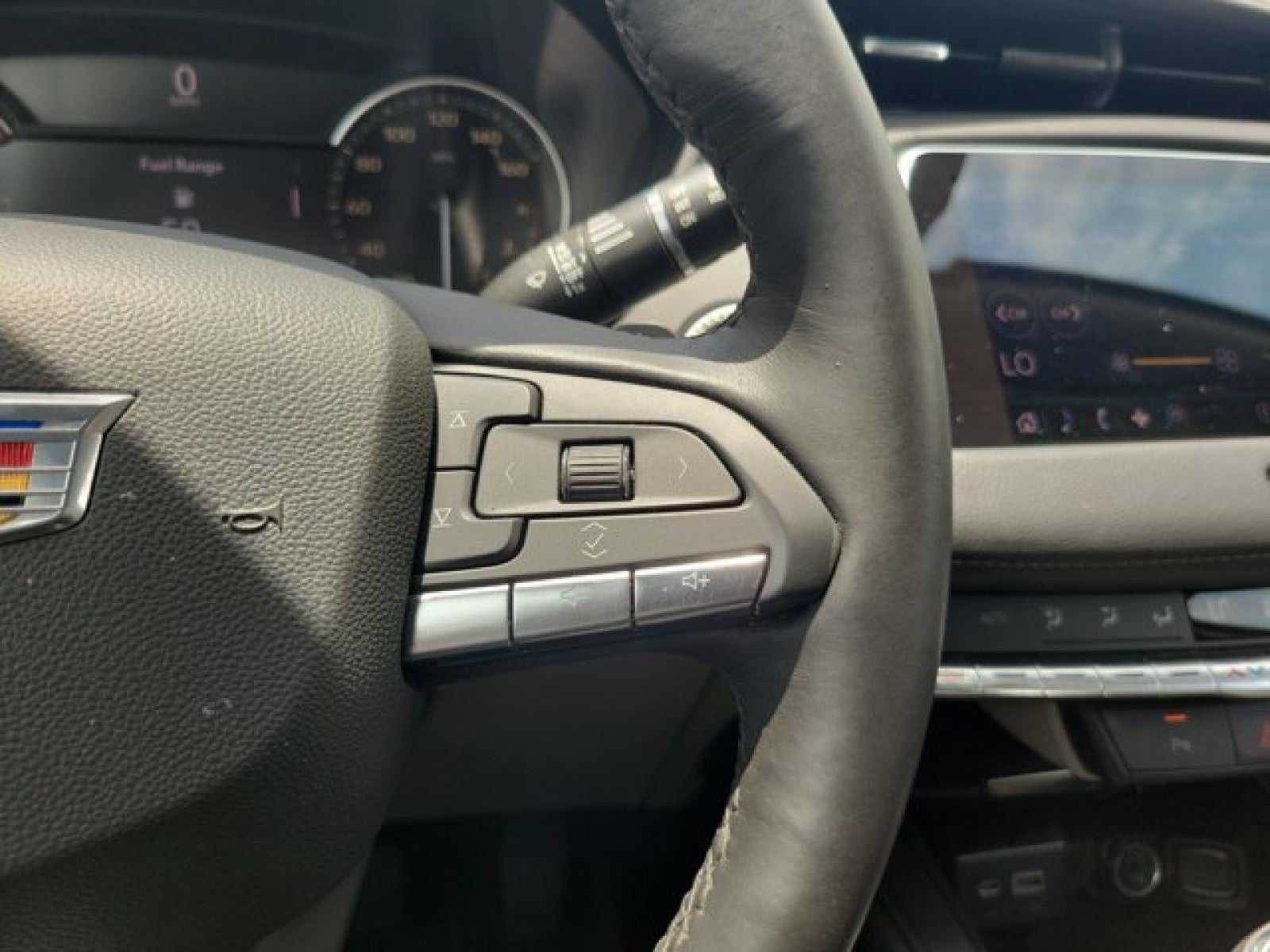 2023 Cadillac XT4 FWD Luxury