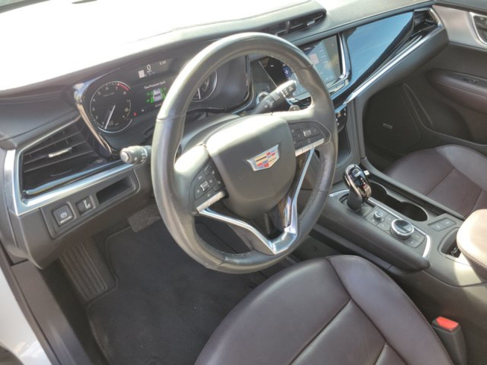 2023 Cadillac XT6 FWD Premium Luxury