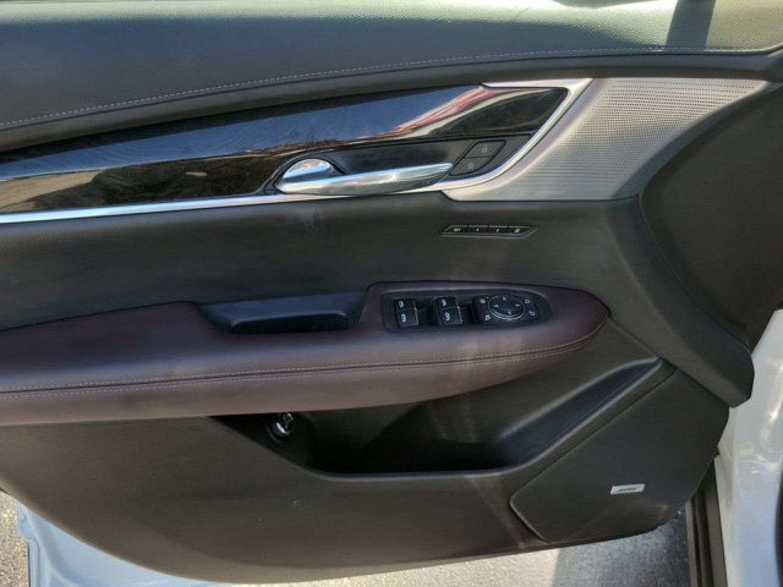 2023 Cadillac XT6 FWD Premium Luxury