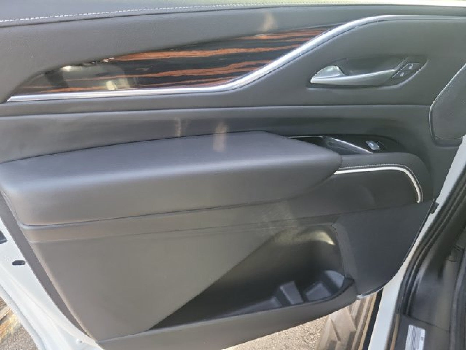 2023 Cadillac Escalade ESV 4WD Premium Luxury