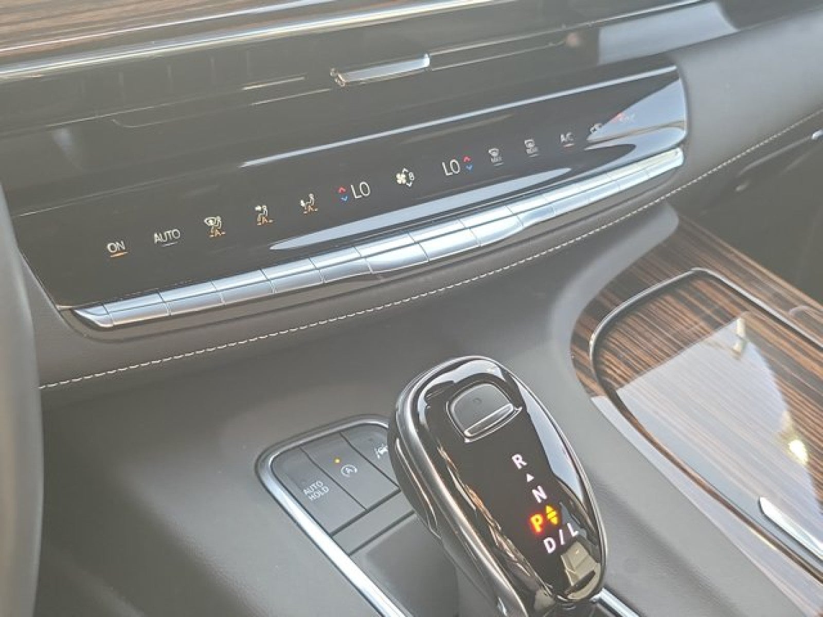 2023 Cadillac Escalade ESV 4WD Premium Luxury