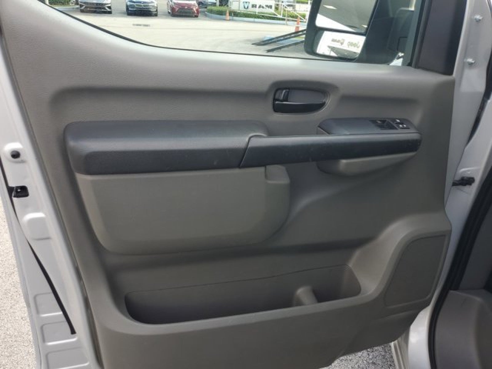 2019 Nissan NV Cargo SV