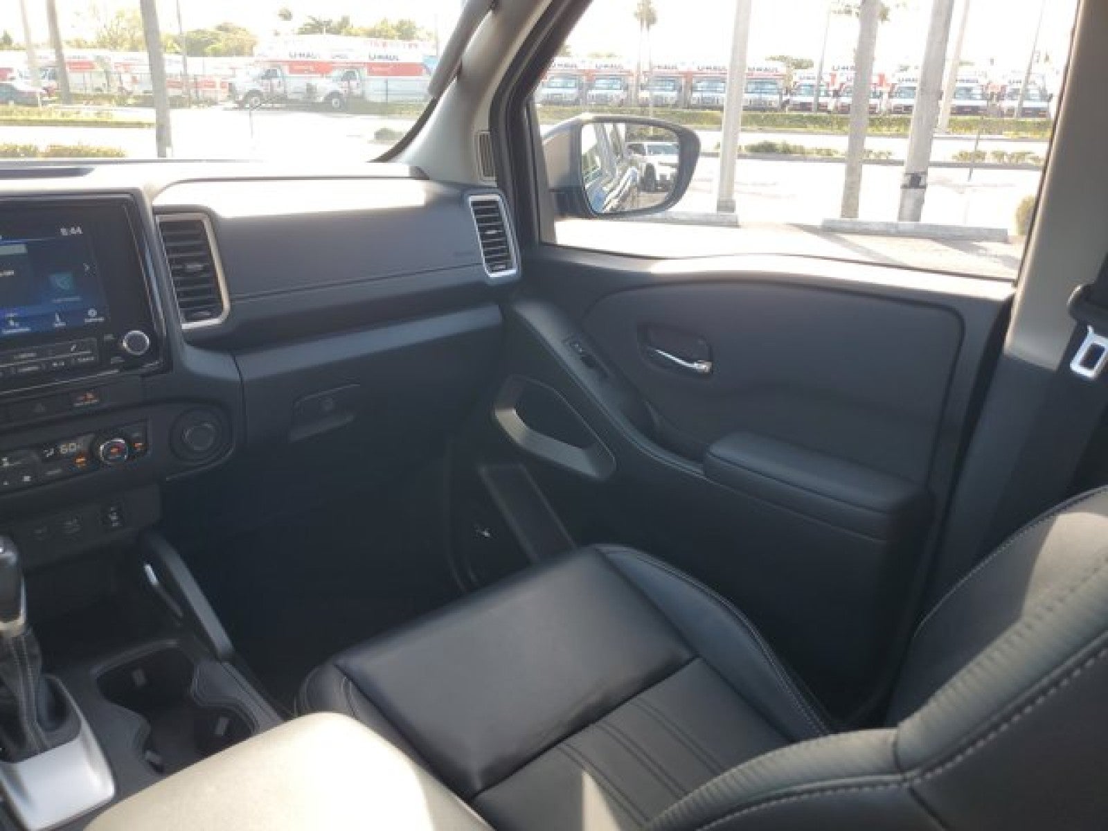 2024 Nissan Frontier SL