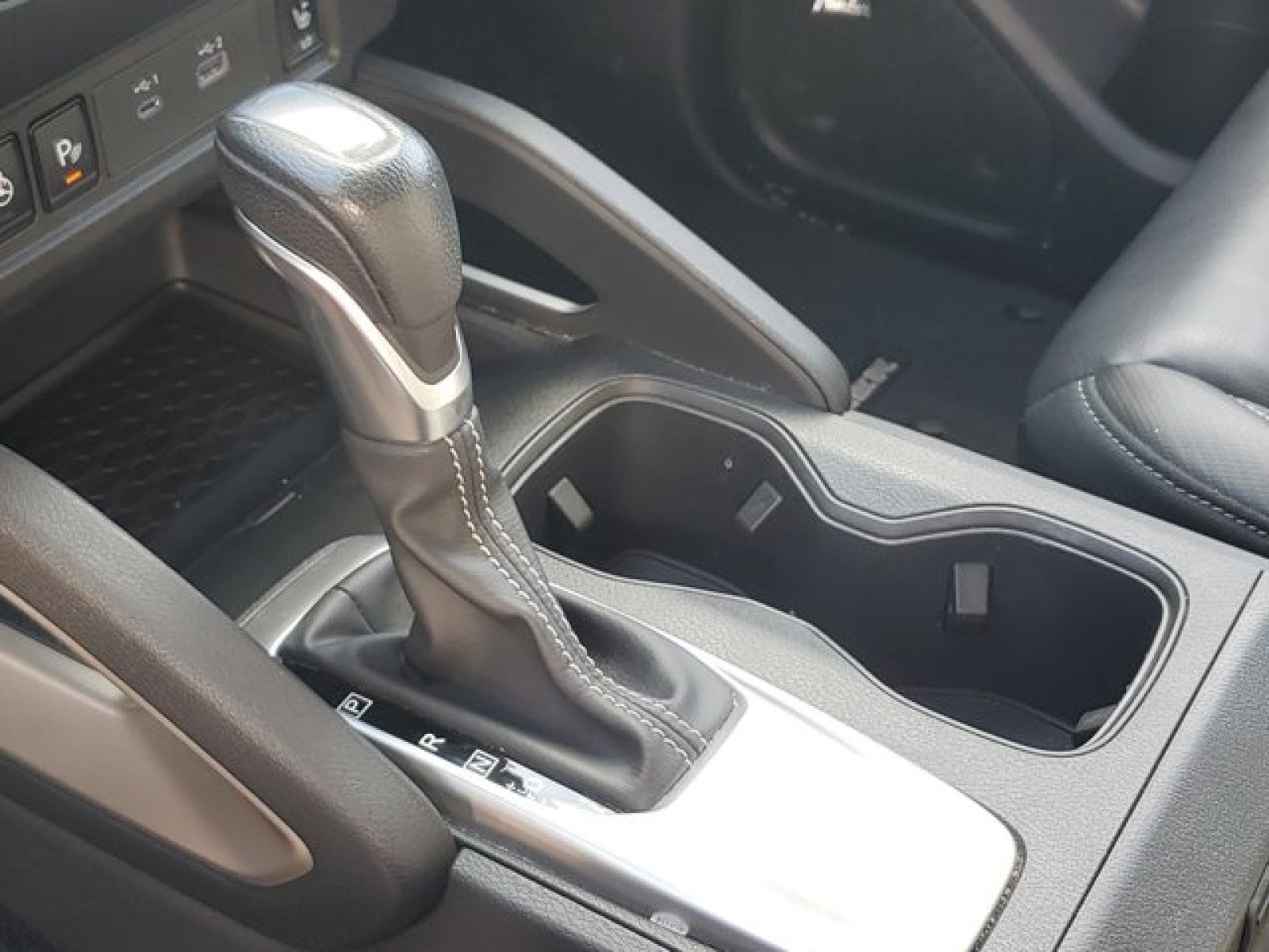 2024 Nissan Frontier SL