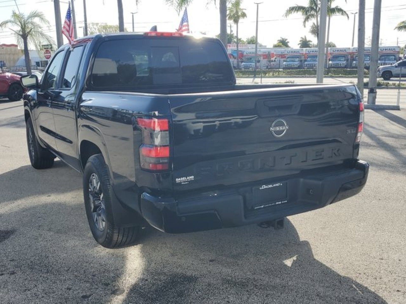 2024 Nissan Frontier SL