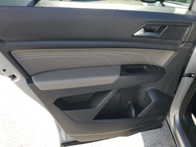 2022 Volkswagen Atlas Cross Sport 2.0T SEL R-Line