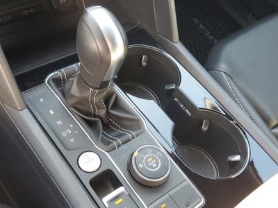 2022 Volkswagen Atlas Cross Sport 2.0T SEL R-Line