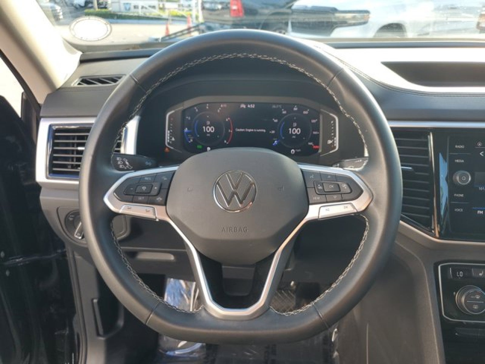 2023 Volkswagen Atlas 3.6L V6 SE w/Technology