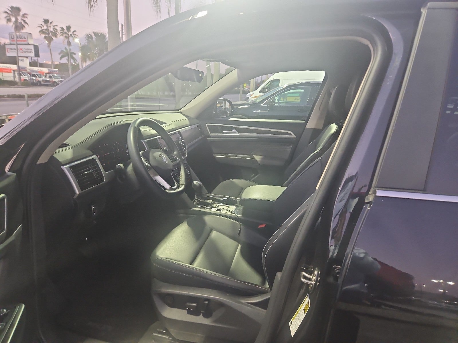 2023 Volkswagen Atlas 3.6L V6 SE w/Technology