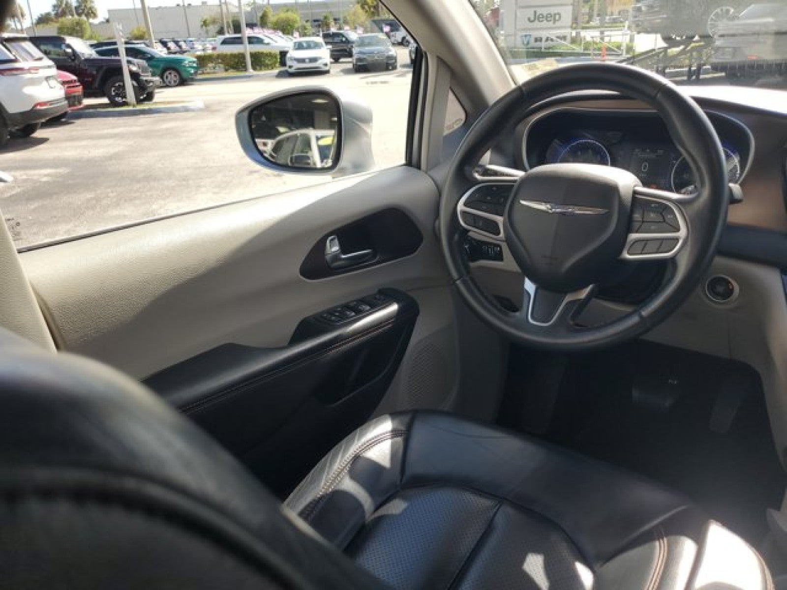 2018 Chrysler Pacifica Touring L