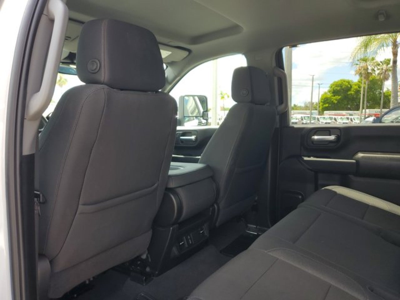 2025 Chevrolet Silverado 2500HD Custom