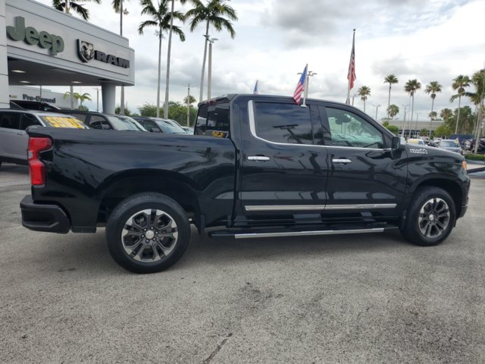 2024 Chevrolet Silverado 1500 High Country