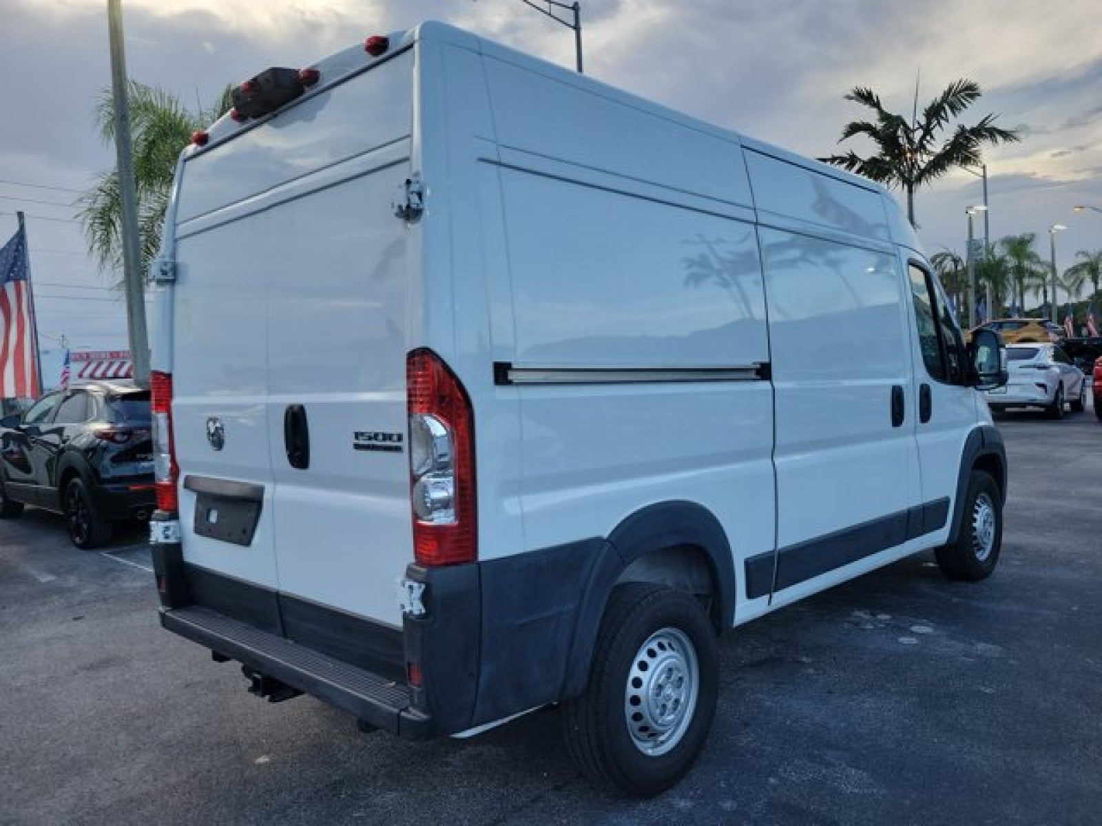 2025 RAM ProMaster Cargo Van Tradesman