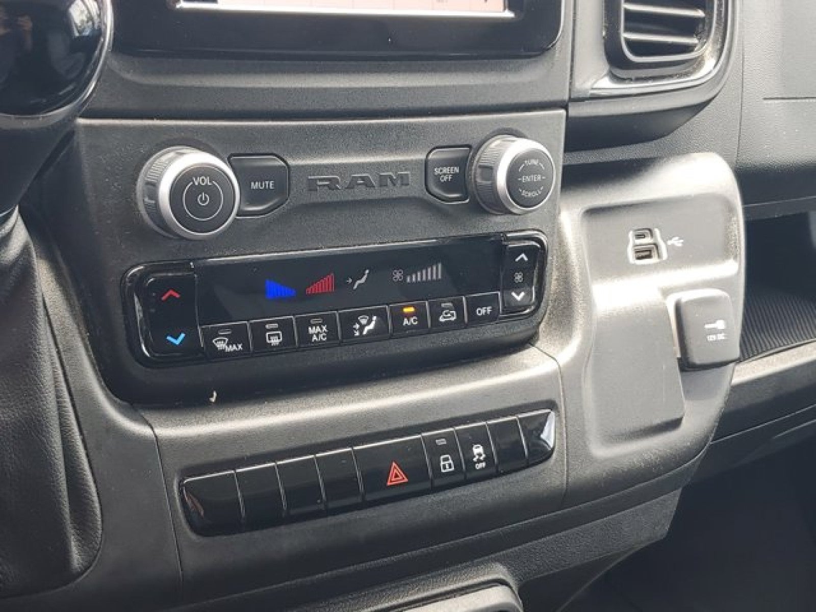2023 RAM ProMaster Cargo Van Base