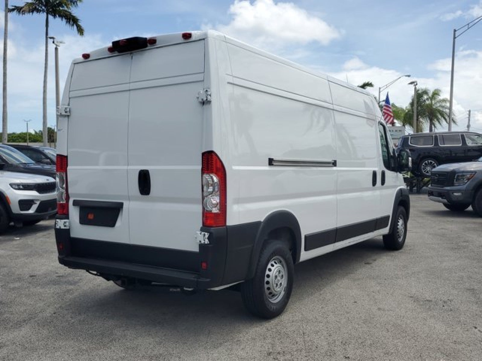 2025 RAM ProMaster Cargo Van Tradesman