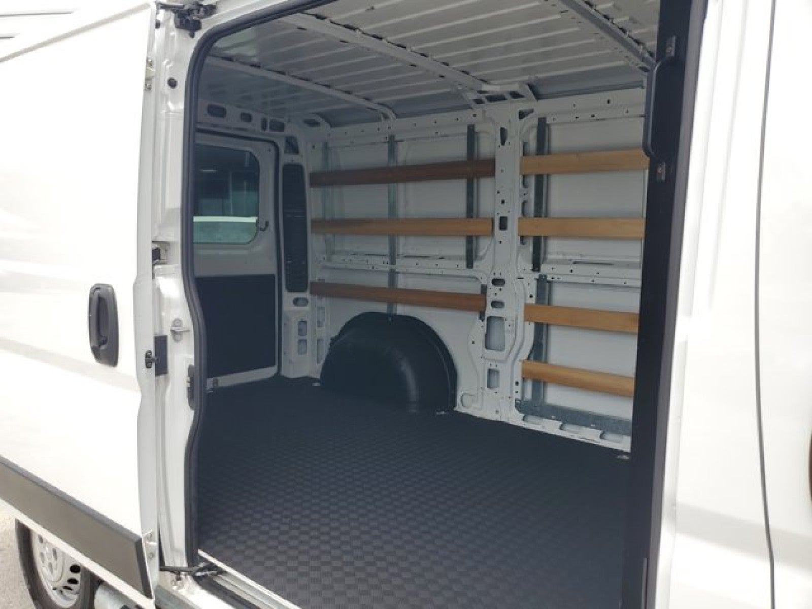 2025 RAM ProMaster Cargo Van Tradesman