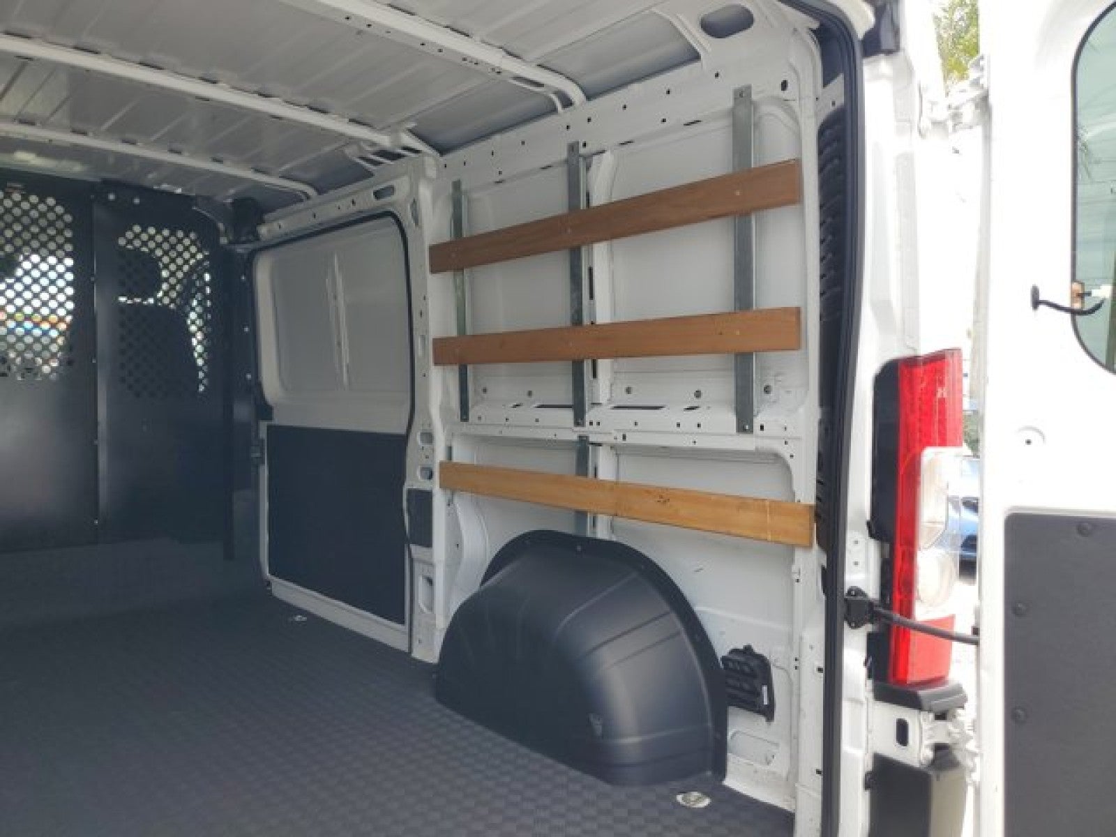 2025 RAM ProMaster Cargo Van Tradesman