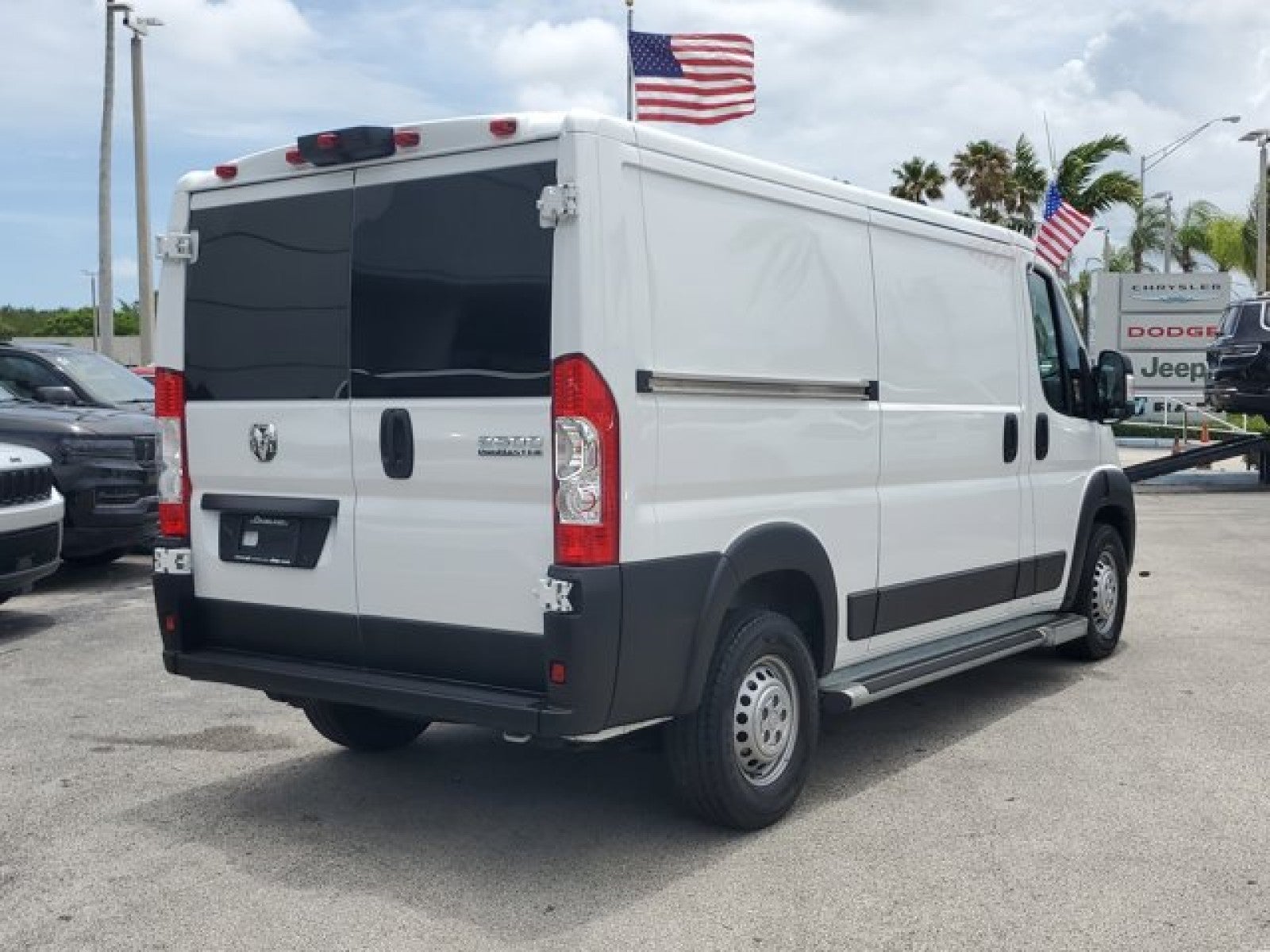 2025 RAM ProMaster Cargo Van Tradesman