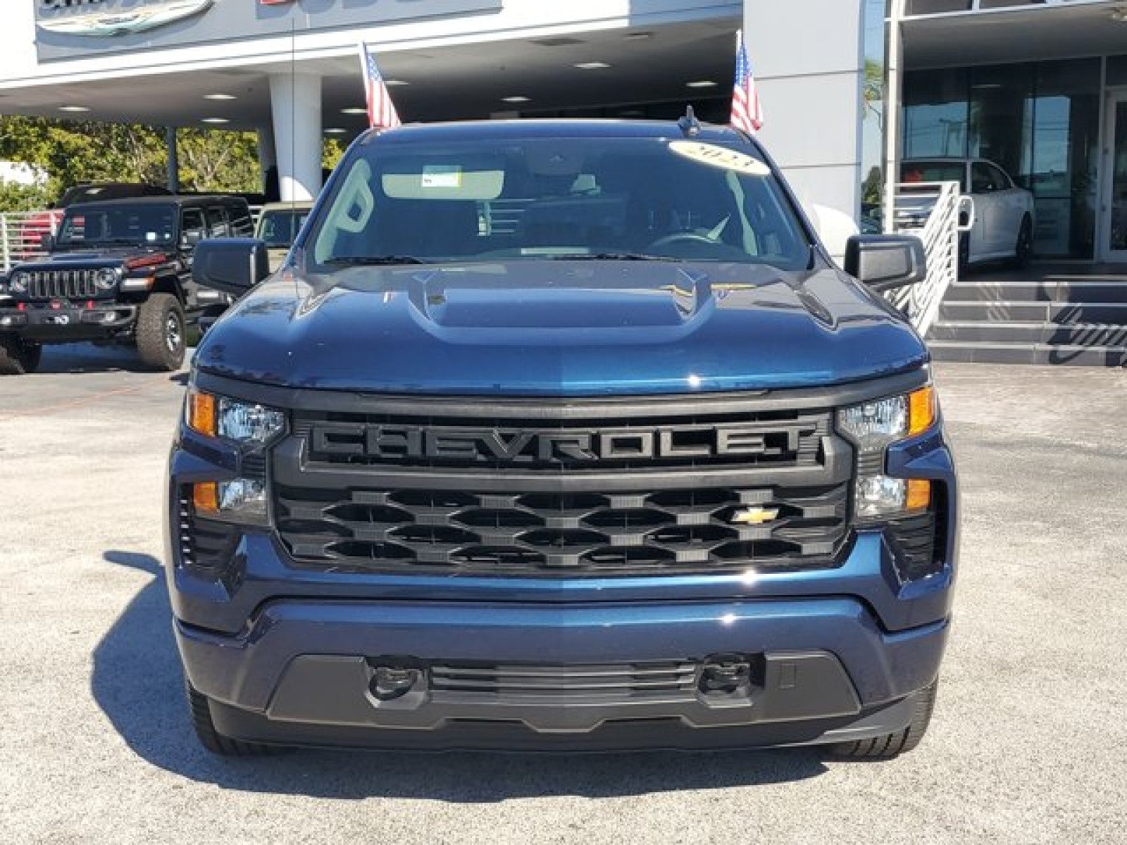 2023 Chevrolet Silverado 1500 Custom