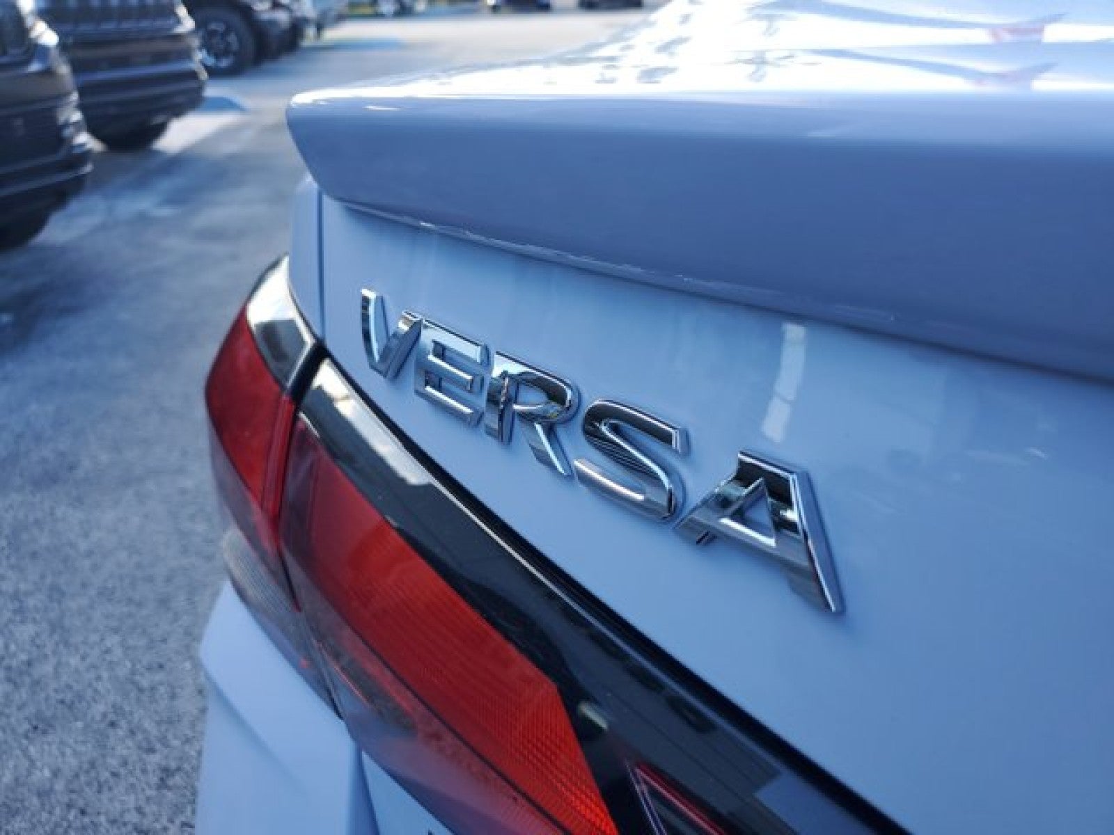 2024 Nissan Versa SR