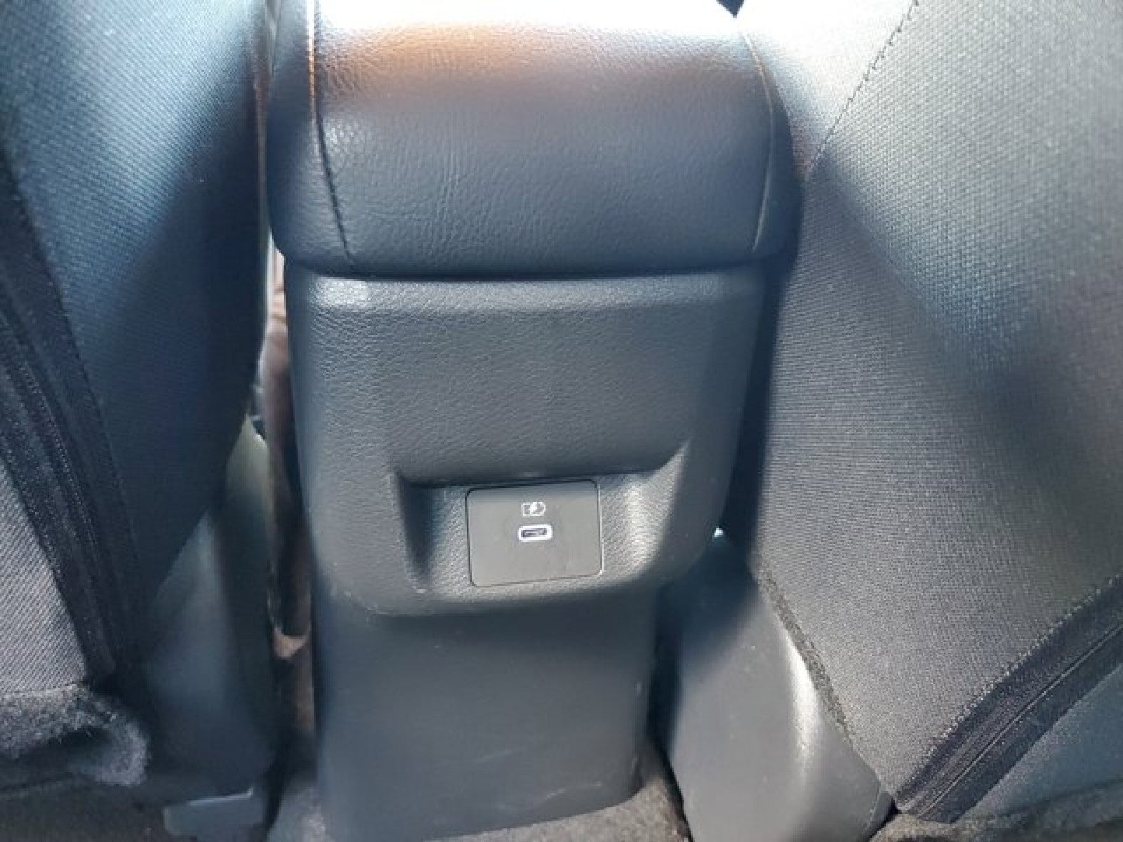 2024 Nissan Versa SR