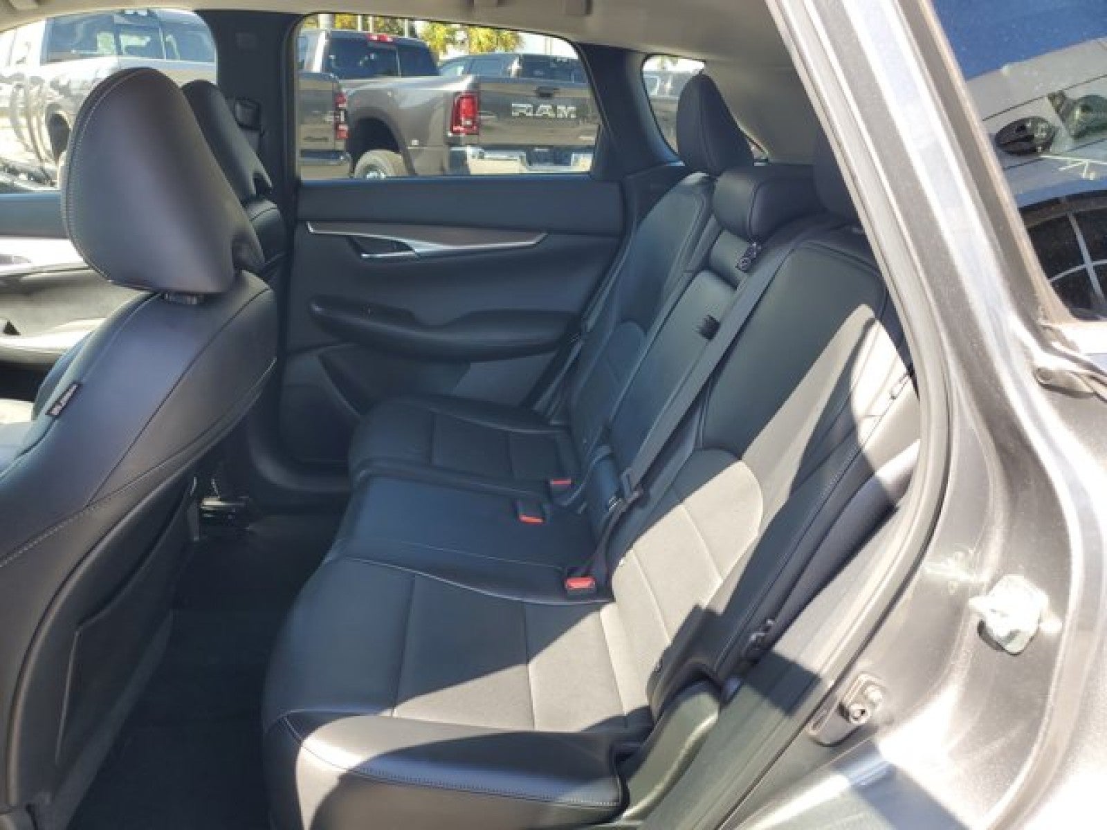 2023 INFINITI QX50 LUXE