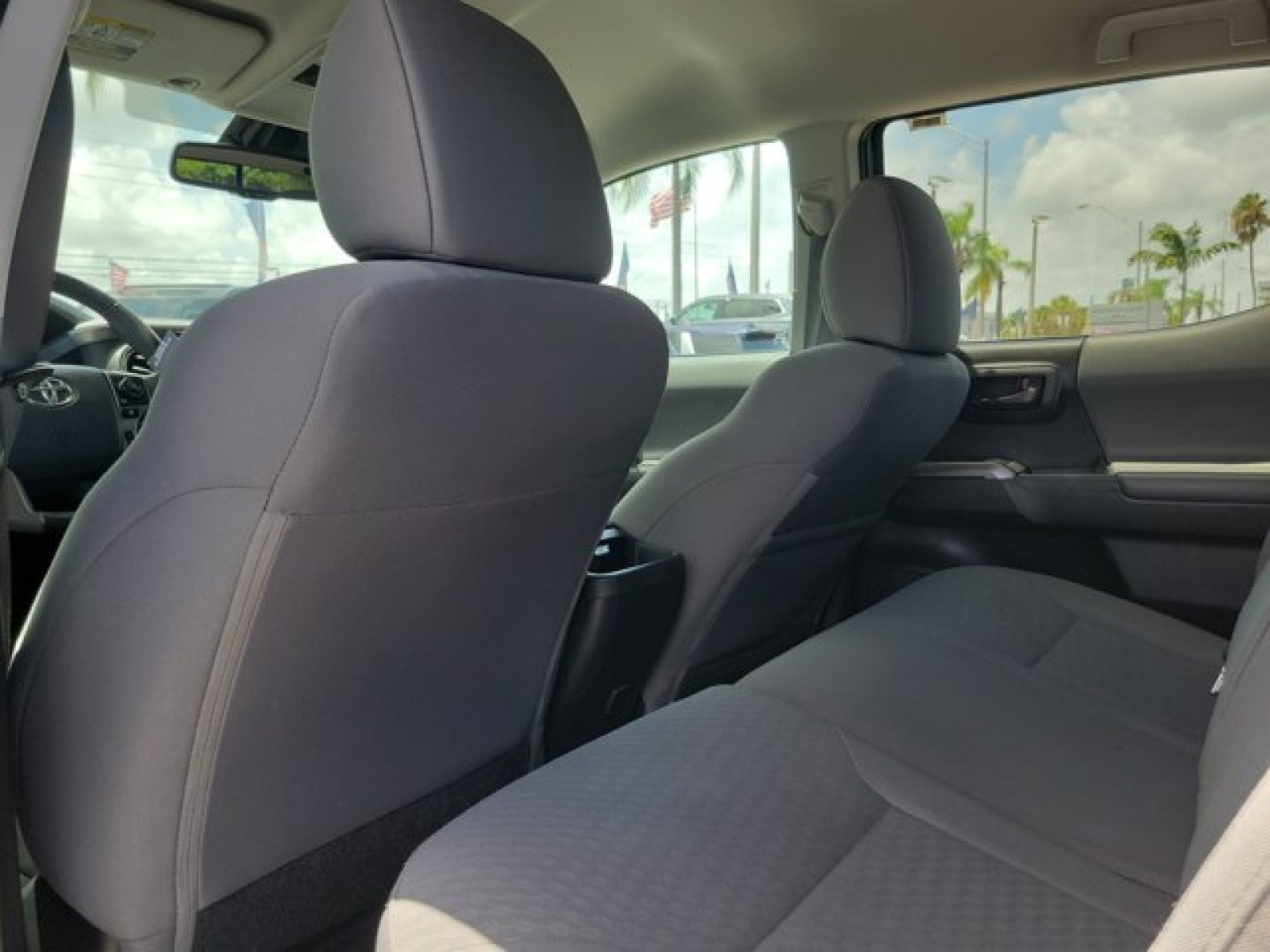 2022 Toyota Tacoma 2WD SR5