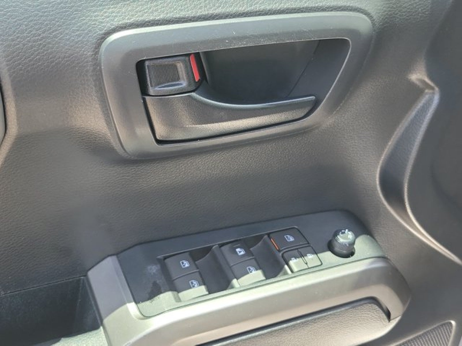 2022 Toyota Tacoma 2WD SR5