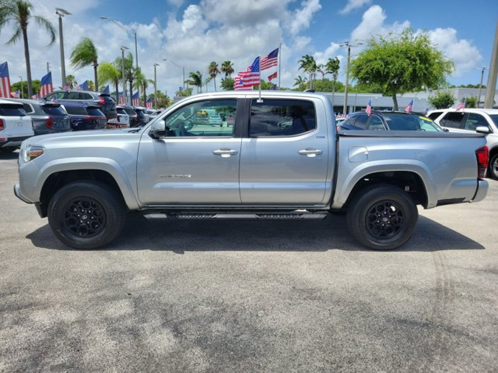 2022 Toyota Tacoma 2WD SR5
