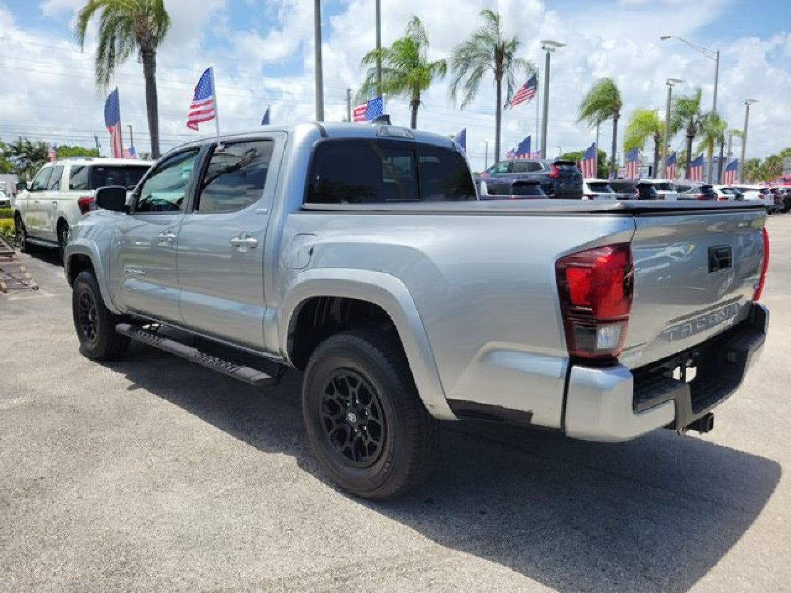 2022 Toyota Tacoma 2WD SR5