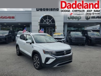 2024 Volkswagen Taos SE