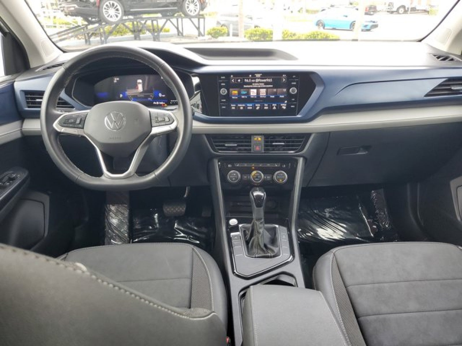 2024 Volkswagen Taos SE