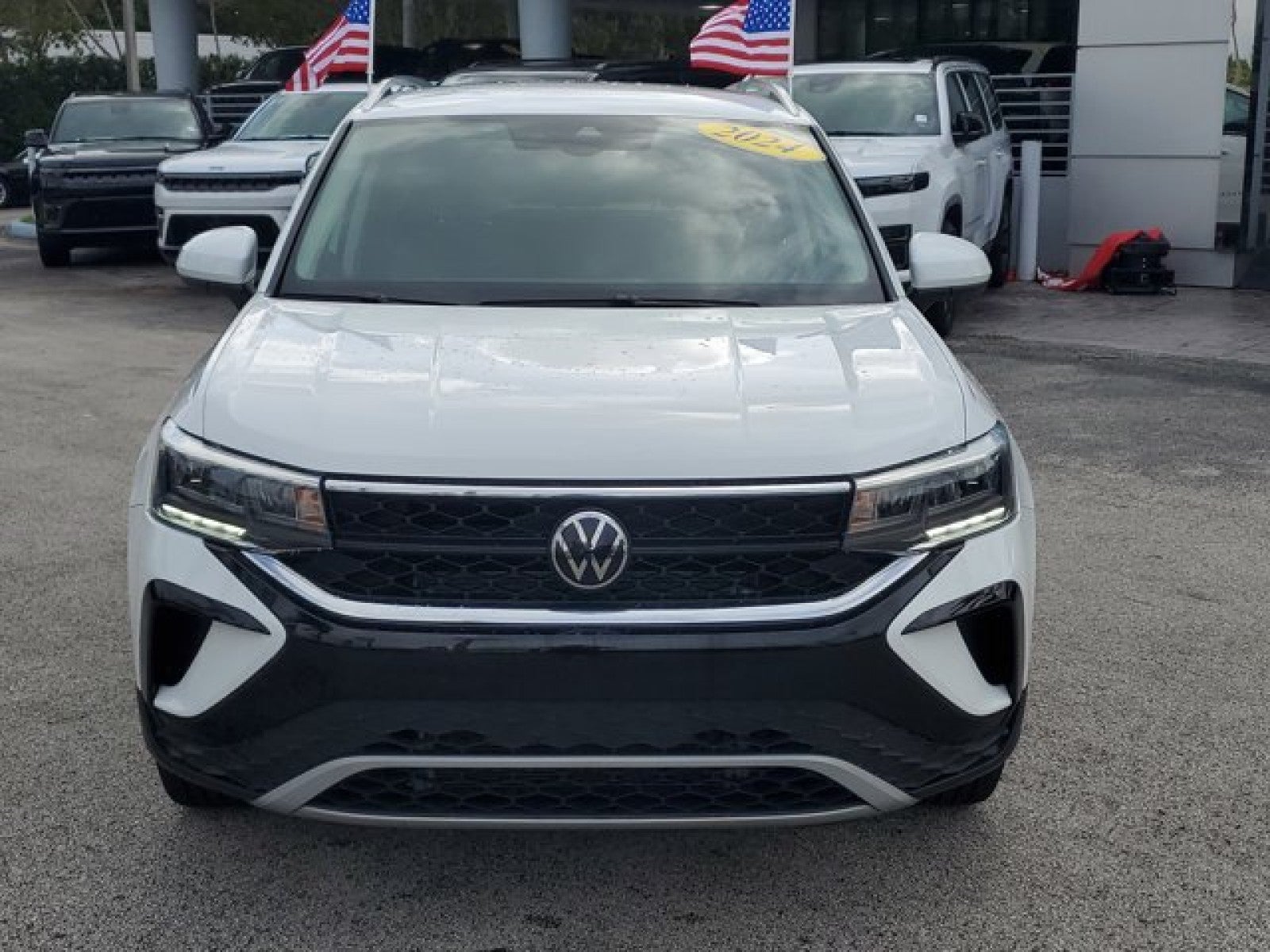 2024 Volkswagen Taos SE