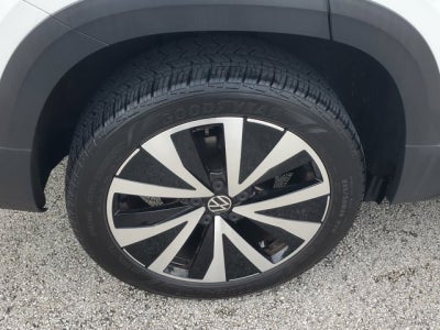 2024 Volkswagen Taos SE