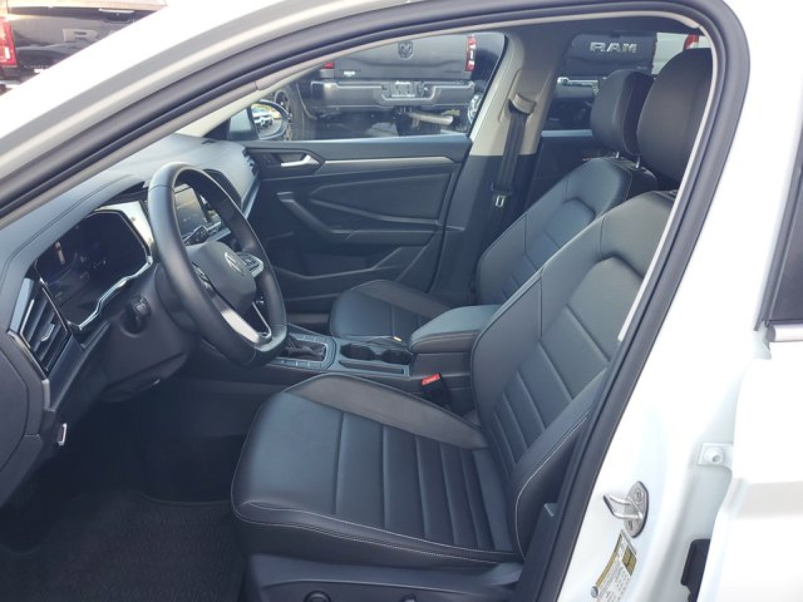 2023 Volkswagen Jetta SE