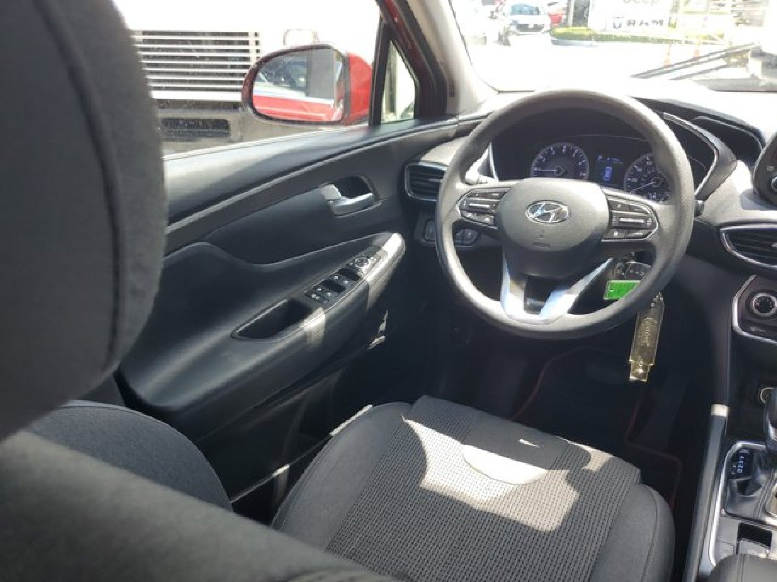 2019 Hyundai SANTA FE SE