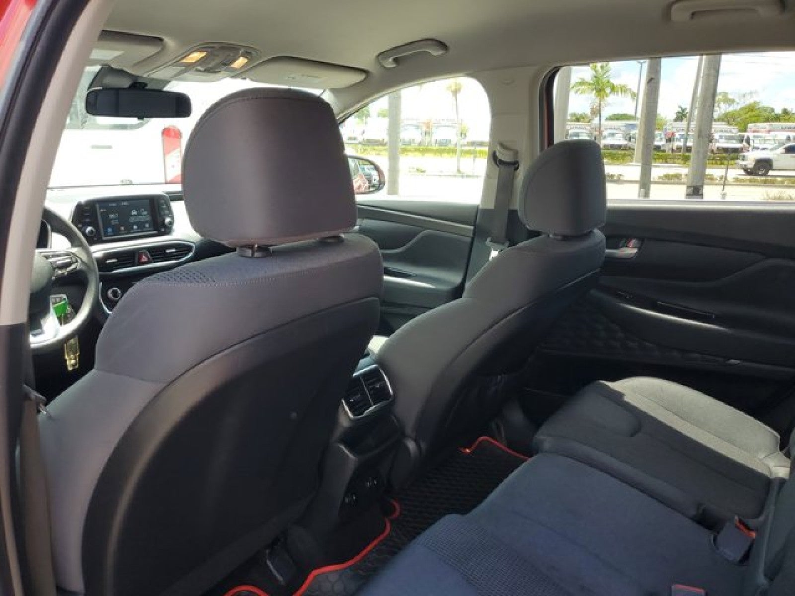 2019 Hyundai SANTA FE SE
