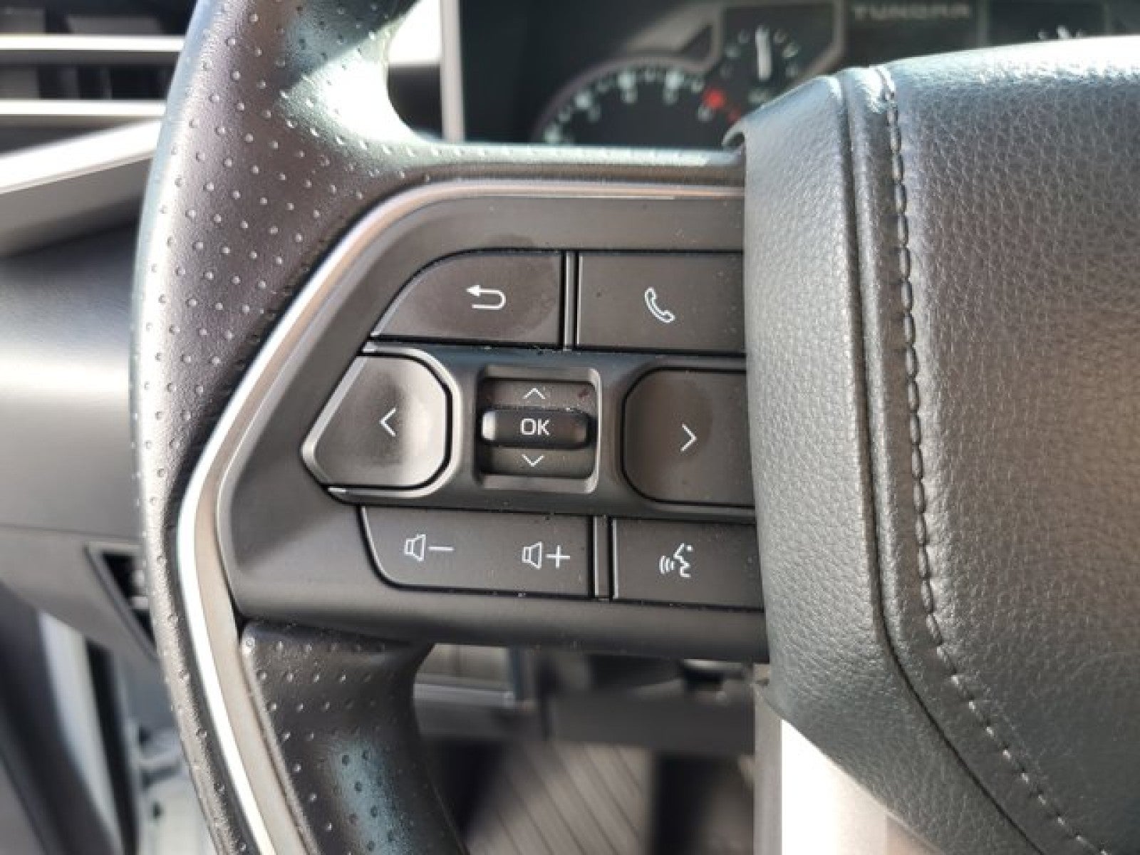 2025 Toyota Tundra 2WD SR5