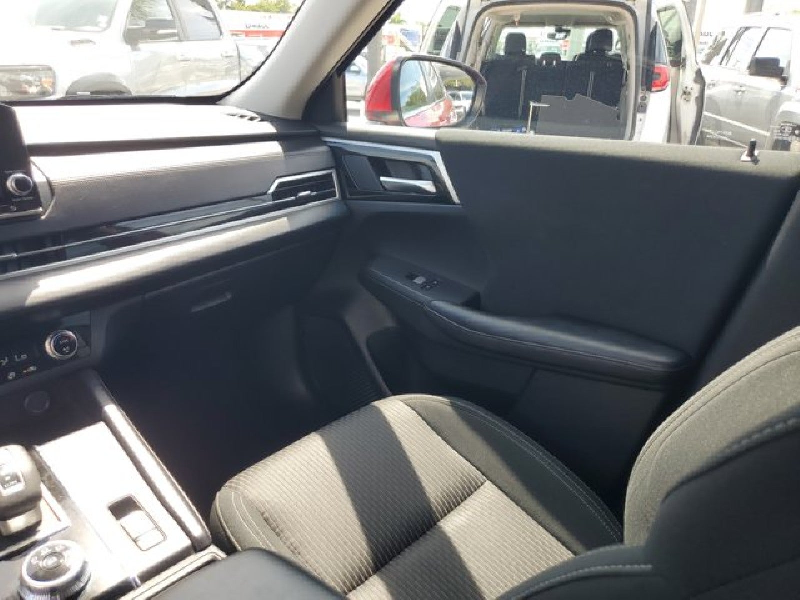 2023 Mitsubishi Outlander ES