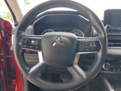 2023 Mitsubishi Outlander ES