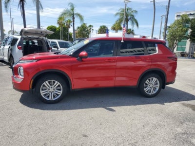 2023 Mitsubishi Outlander ES
