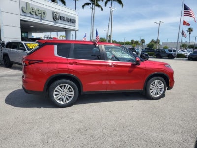 2023 Mitsubishi Outlander ES