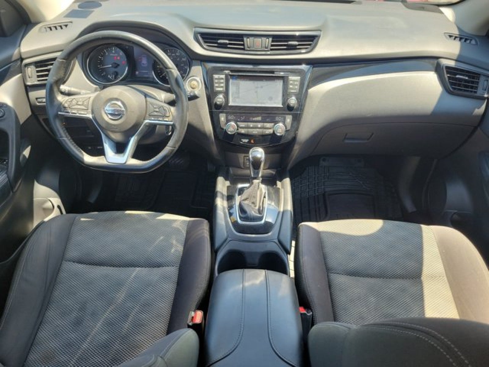 2018 Nissan Rogue Sport SV