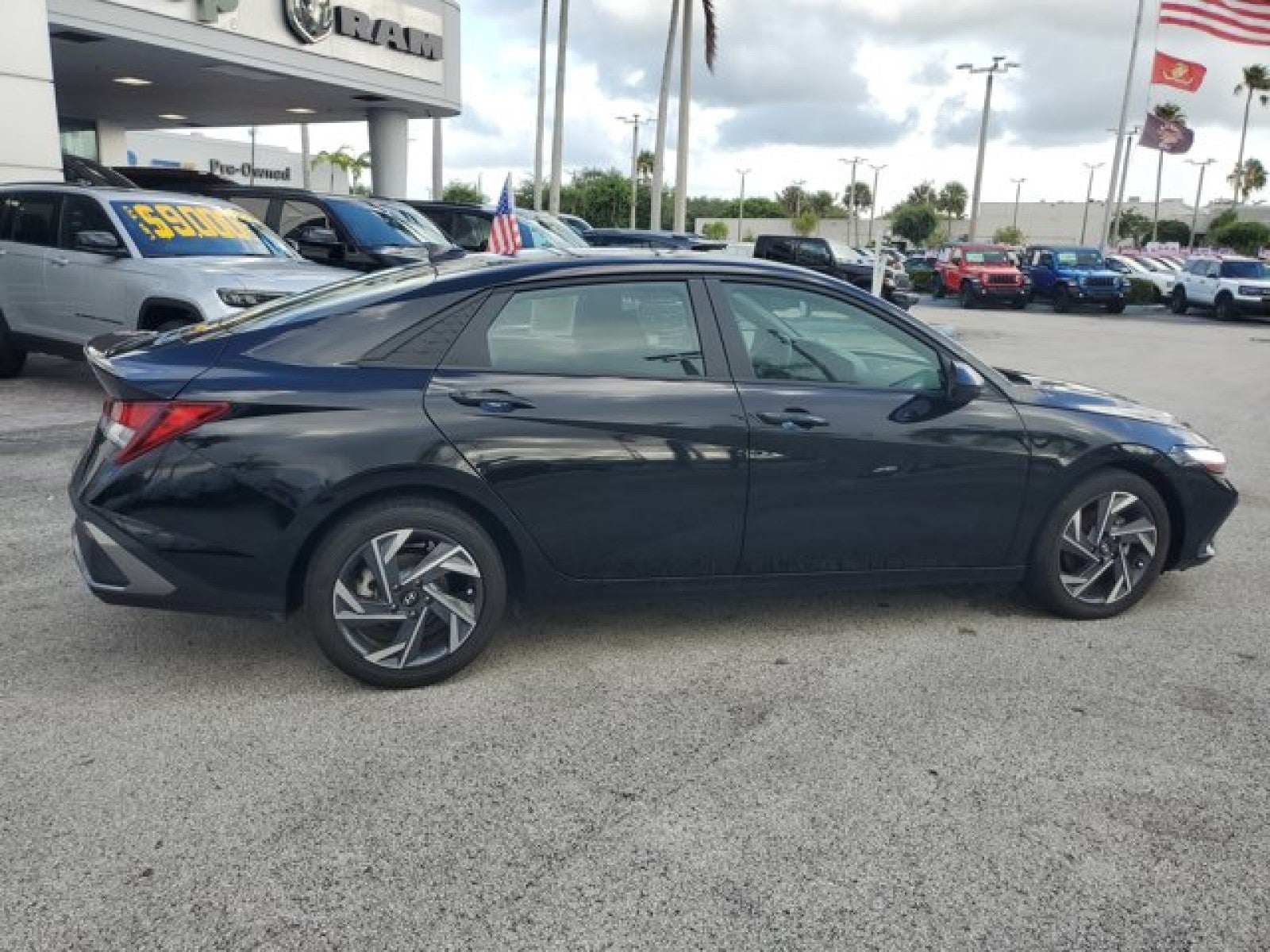 2025 Hyundai ELANTRA SEL Sport