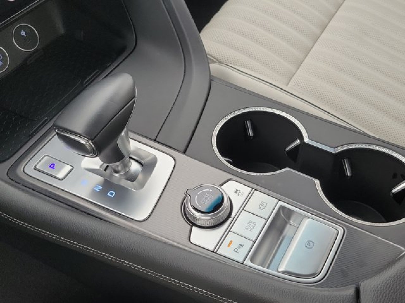 2024 Genesis G70 2.5T SPORT PRESTIGE