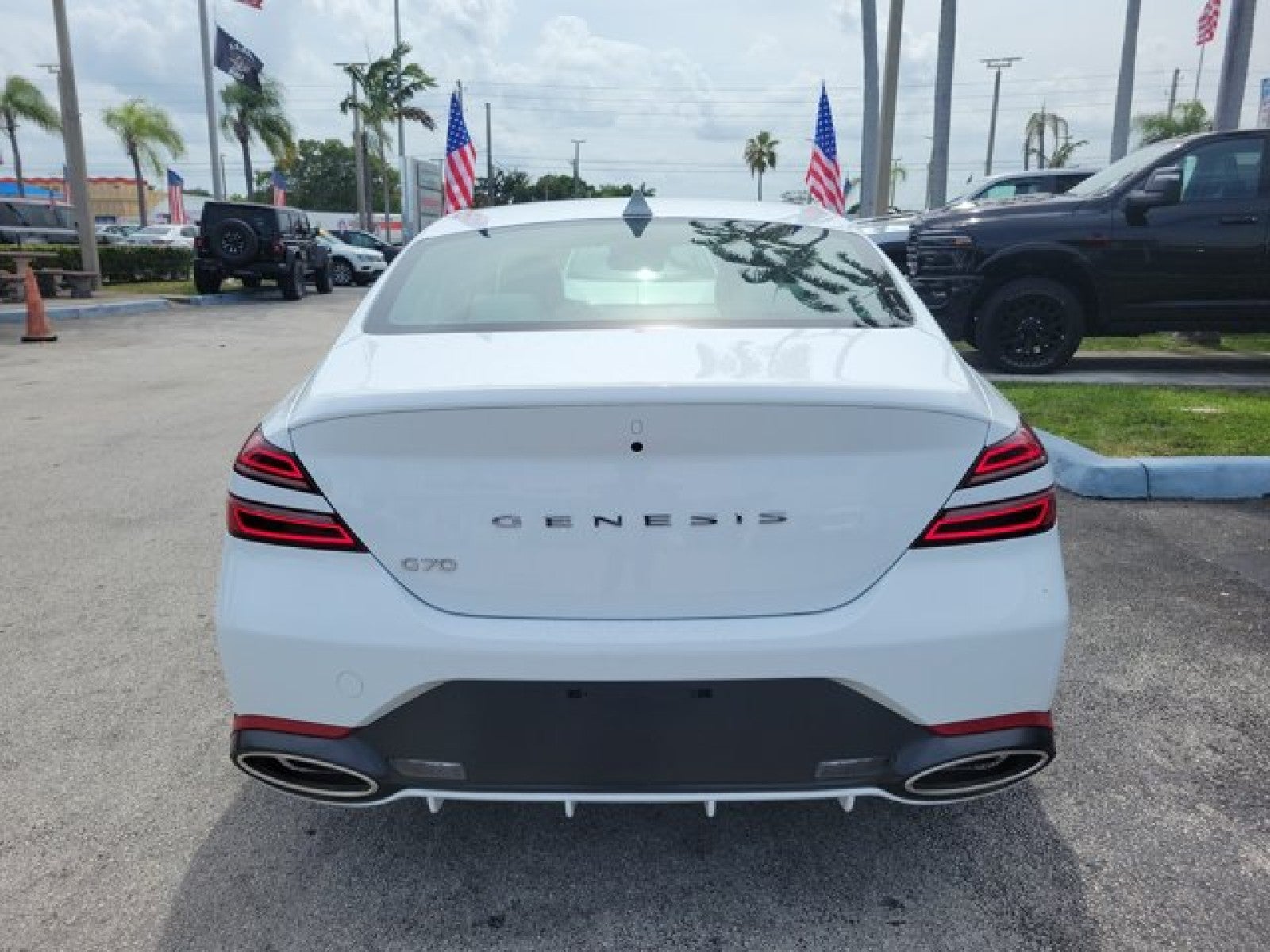 2025 Genesis G70 2.5T