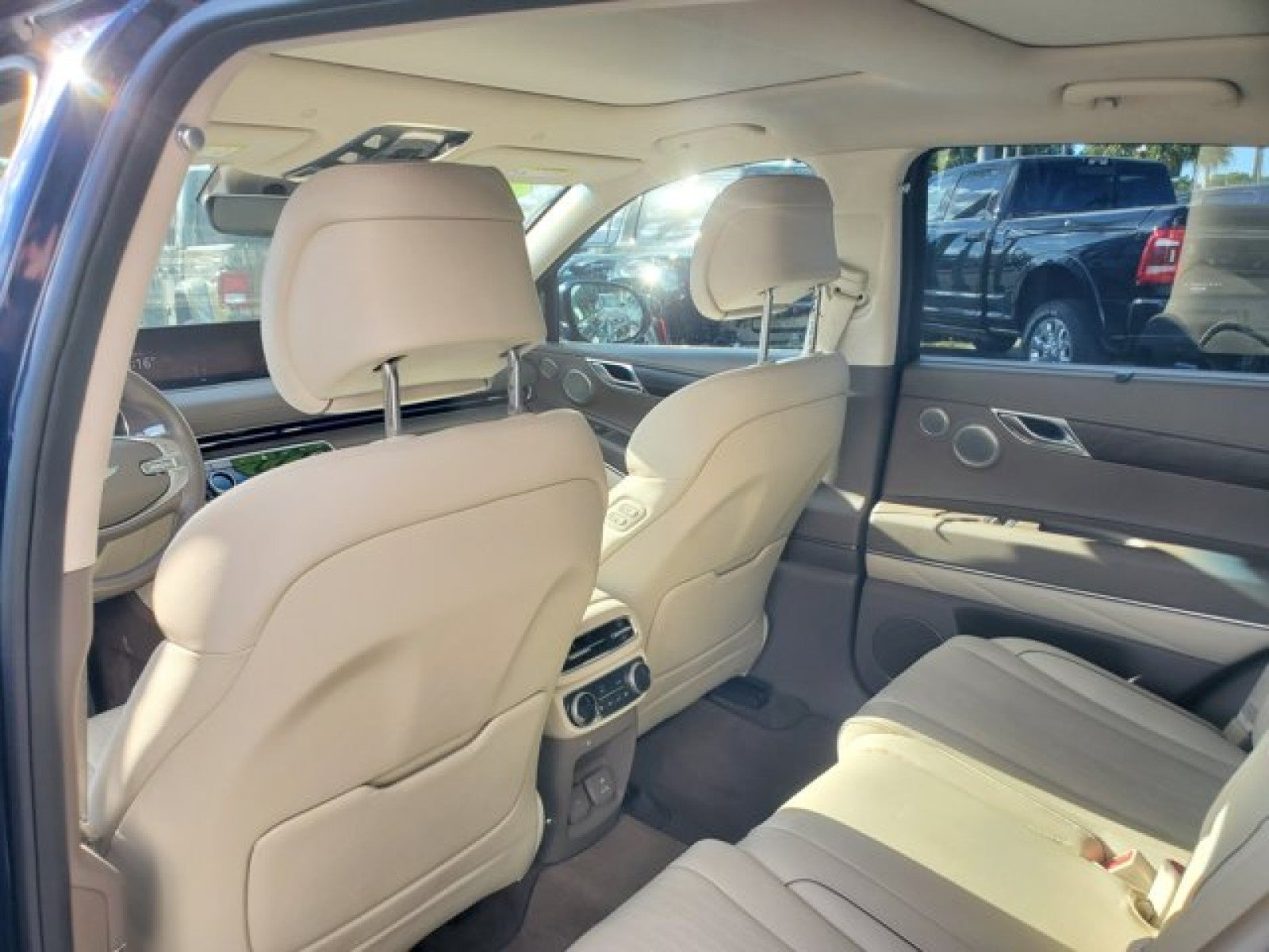 2022 Genesis GV80 Base